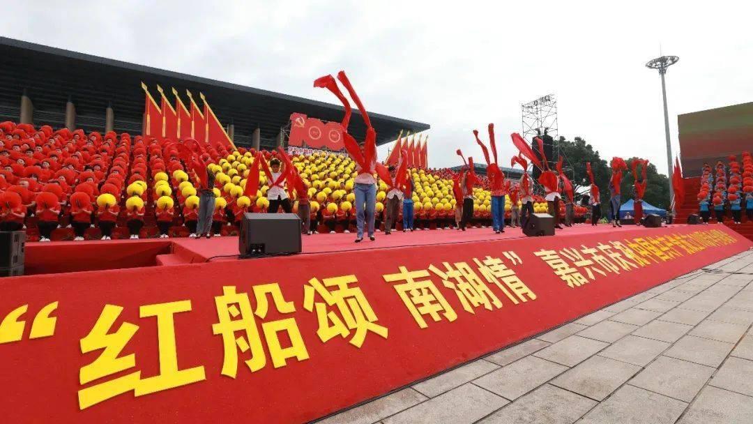 逃离天鹅森林